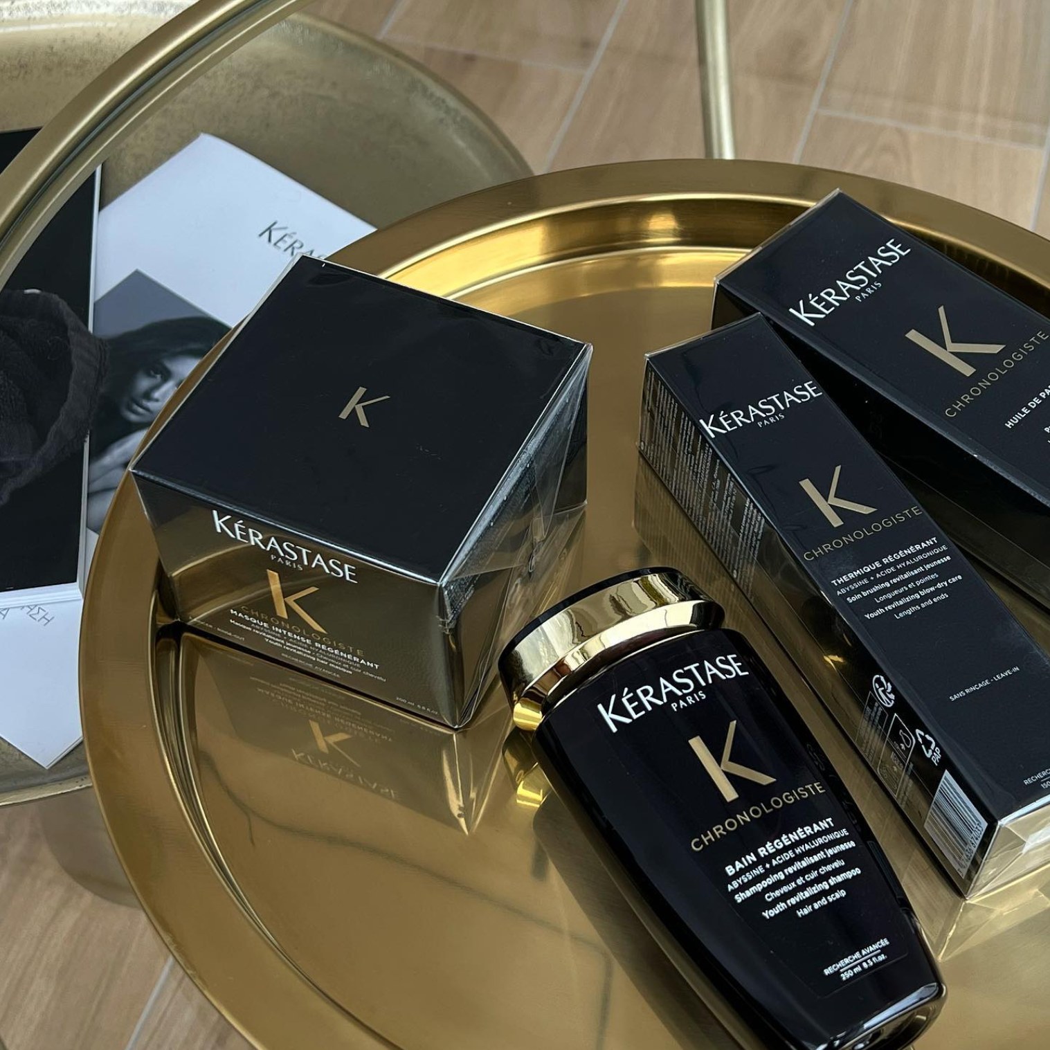 Уход за волосами Kérastase Chronologiste на витрине ICON Beauty Space, Пафос, Кипр.